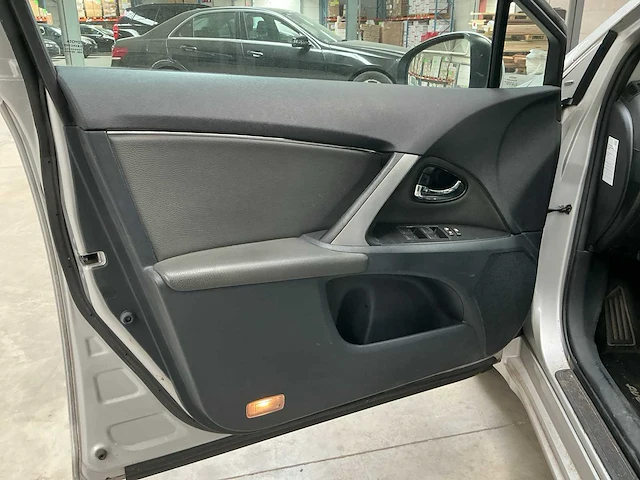 2013 toyota avensis - afbeelding 24 van  26