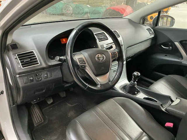 2013 toyota avensis - afbeelding 26 van  26