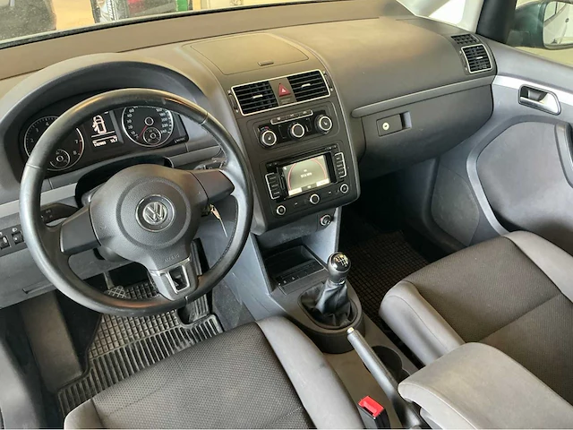 2013 volkswagen touran personenauto - afbeelding 16 van  44