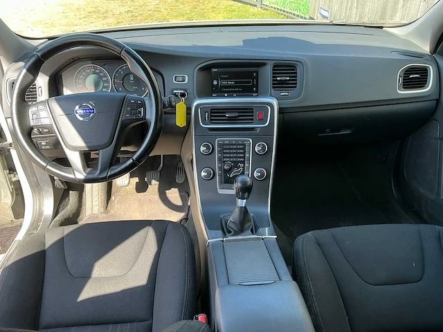 2013 volvo v60 personenauto - afbeelding 18 van  33