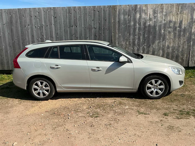 2013 volvo v60 personenauto - afbeelding 32 van  33