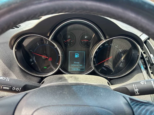 2014 - chevrolet cruze - personenauto - afbeelding 18 van  35