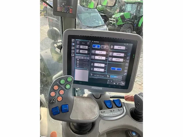 2014 - deutz fahr - 7250 ttv - vierwielaangedreven landbouwtractor - afbeelding 19 van  30