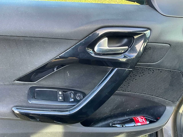 2014 - peugeot 2008 - personenauto - afbeelding 8 van  26