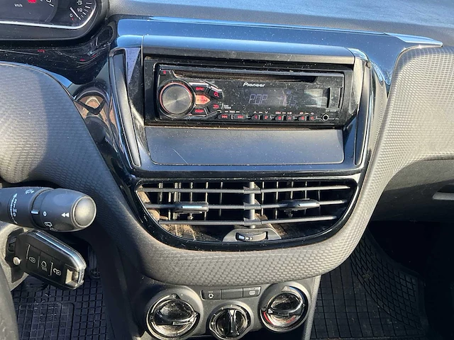 2014 - peugeot 2008 - personenauto - afbeelding 14 van  26