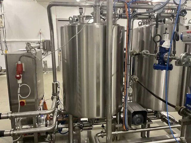 2014 bac verticale rvs opslagtank (2x) - afbeelding 9 van  10