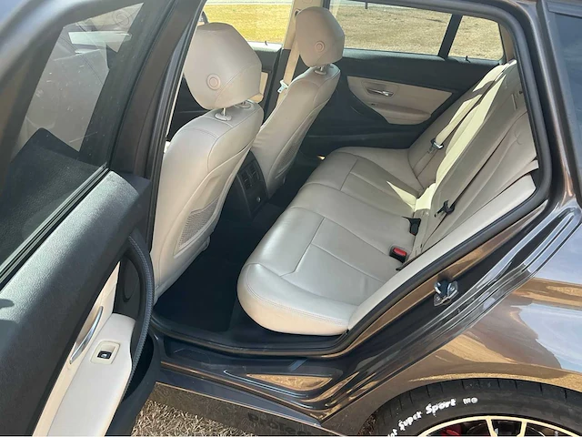 2014 bmw 316d f30 personenauto - afbeelding 26 van  62