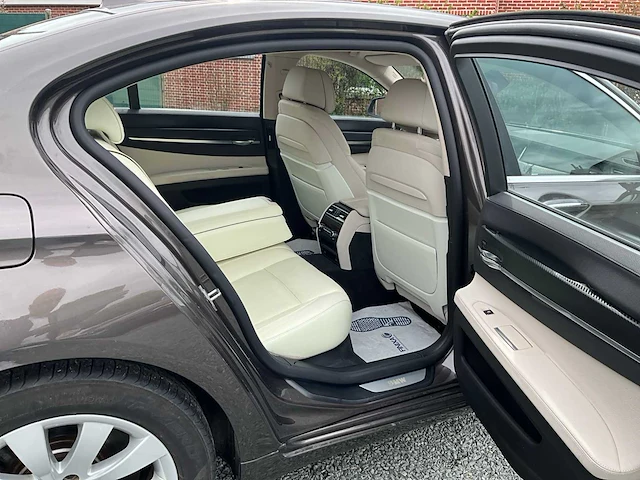 2014 bmw 750d xdrive - afbeelding 34 van  53