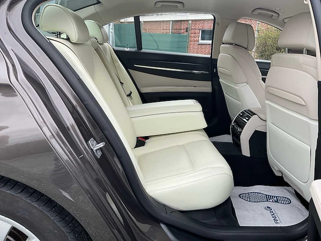 2014 bmw 750d xdrive - afbeelding 35 van  53