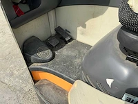 2014 crown esr5260 reachtruck - afbeelding 3 van  16
