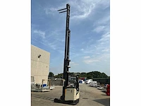 2014 crown esr5260 reachtruck - afbeelding 6 van  16