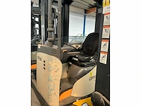 2014 crown esr5260 reachtruck - afbeelding 7 van  14