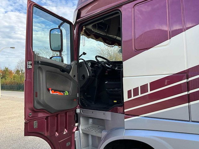 2014 daf xf510 fan vrachtwagen met van hool combi oplegger - afbeelding 63 van  105