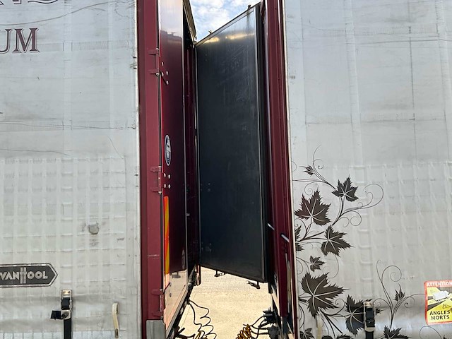 2014 daf xf510 fan vrachtwagen met van hool combi oplegger - afbeelding 86 van  105