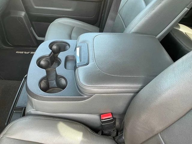 2014 dodge ram 2500 lichte vracht - afbeelding 17 van  72