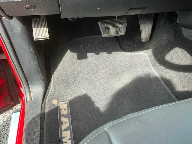2014 dodge ram 2500 lichte vracht - afbeelding 18 van  72