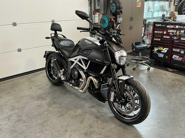 2014 ducati diavel carbon - afbeelding 3 van  60