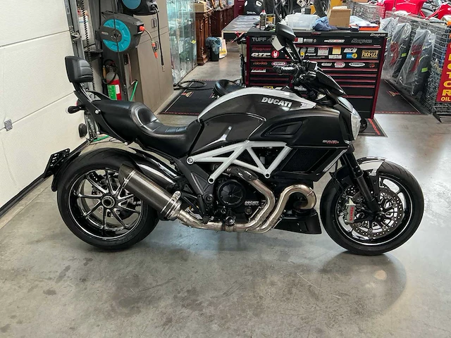 2014 ducati diavel carbon - afbeelding 4 van  60