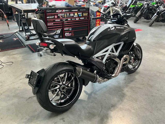 2014 ducati diavel carbon - afbeelding 5 van  60