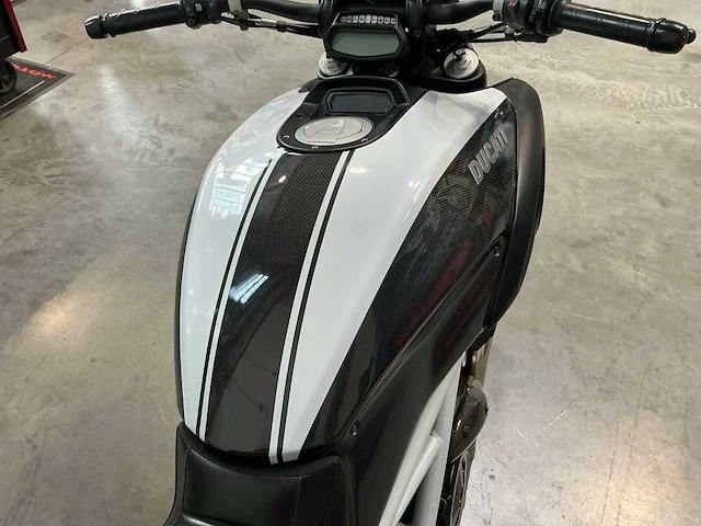 2014 ducati diavel carbon - afbeelding 14 van  60