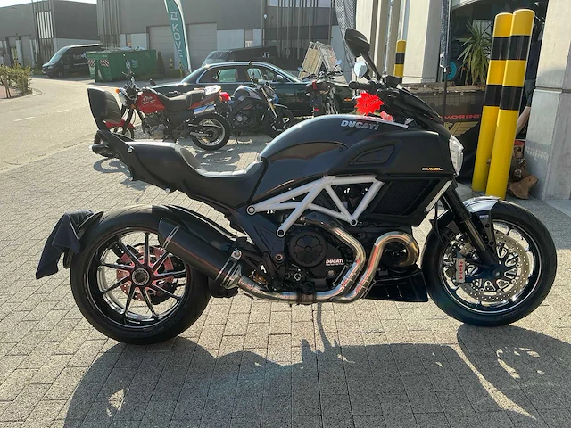 2014 ducati diavel carbon - afbeelding 34 van  60