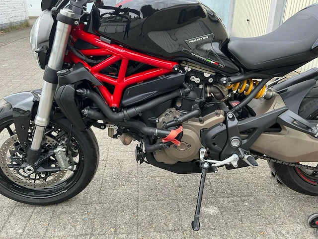 2014 ducati monster 821 naakte motorfiets - afbeelding 9 van  31