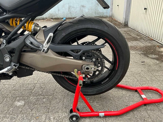 2014 ducati monster 821 naakte motorfiets - afbeelding 11 van  31