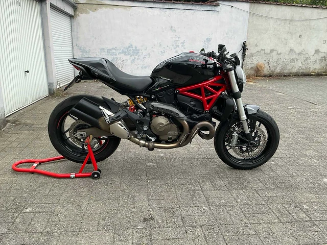 2014 ducati monster 821 naakte motorfiets - afbeelding 30 van  31