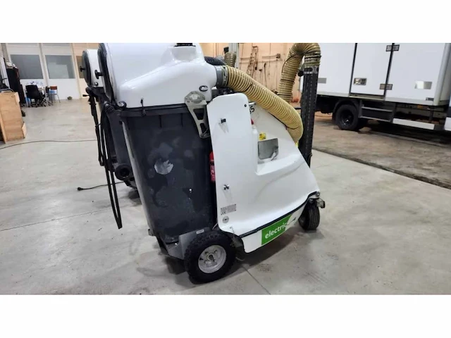 2014 glutton 2411 electrical industrial vacuum cleaner (2x) - afbeelding 8 van  18