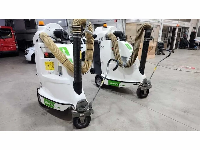2014 glutton 2411 electrical industrial vacuum cleaner (2x) - afbeelding 9 van  18