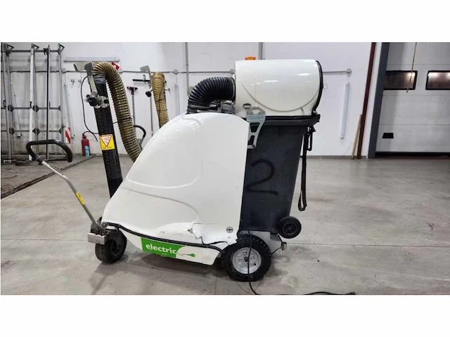 2014 glutton 2411 electrical industrial vacuum cleaner (2x) - afbeelding 12 van  18