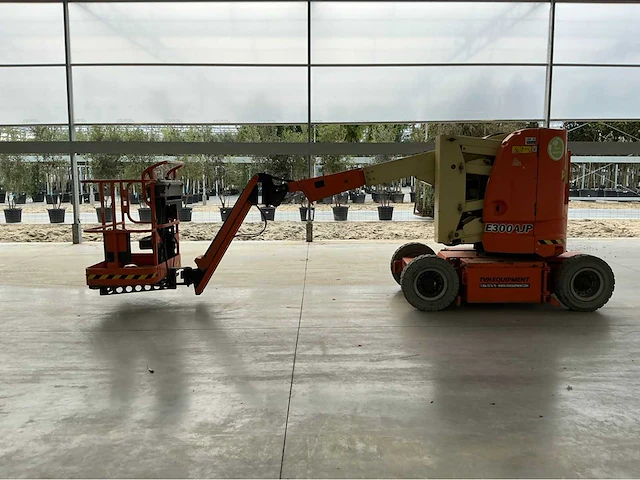 2014 jlg e300ajp hoogwerker - afbeelding 9 van  15