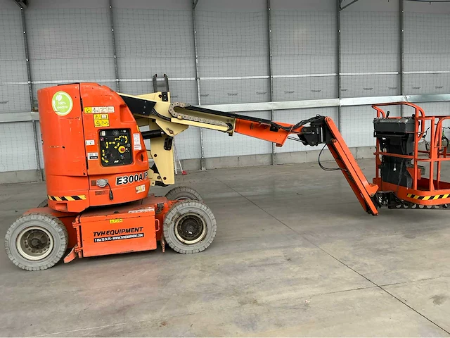 2014 jlg e300ajp hoogwerker - afbeelding 13 van  15