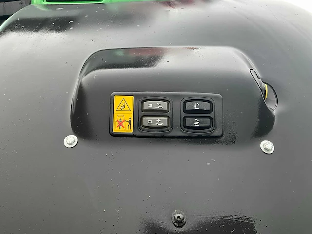 2014 john deere 6210r 4wd landbouwtractor - afbeelding 19 van  53