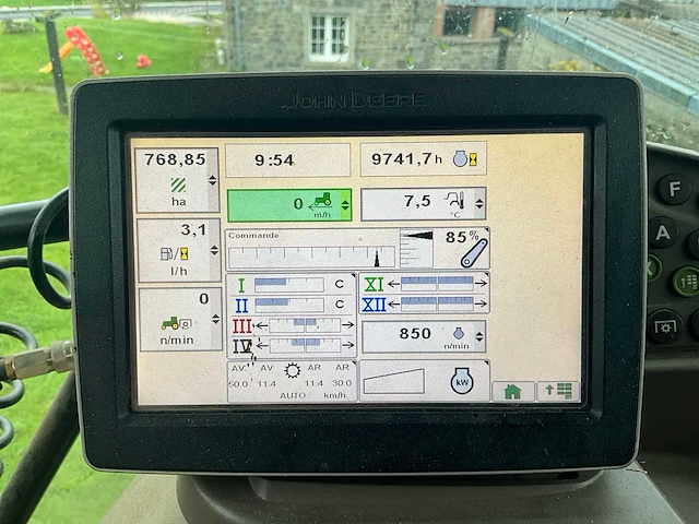 2014 john deere 6210r 4wd landbouwtractor - afbeelding 33 van  53