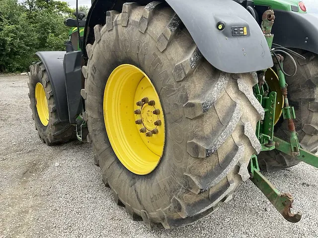 2014 john deere 6210r vierwielaangedreven landbouwtractor - afbeelding 14 van  27