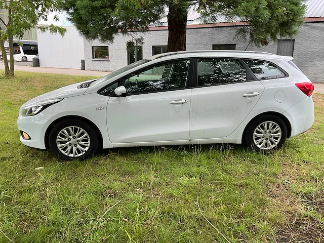 2014 kia cee d personenauto - afbeelding 12 van  26