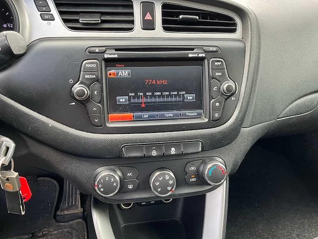 2014 kia cee’d personenauto - afbeelding 6 van  32
