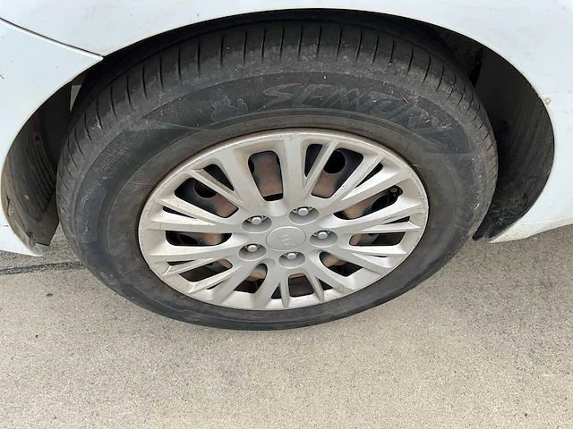 2014 kia cee’d personenauto - afbeelding 14 van  32