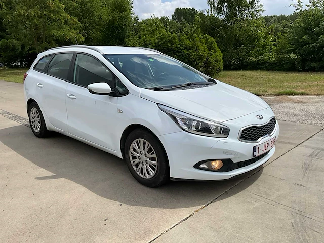 2014 kia cee’d personenauto - afbeelding 30 van  32