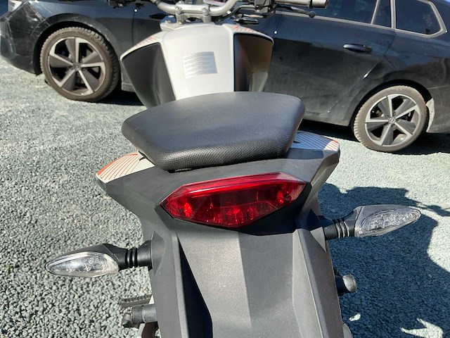 2014 ktm 390 duke - afbeelding 13 van  38