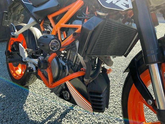 2014 ktm 390 duke - afbeelding 19 van  38