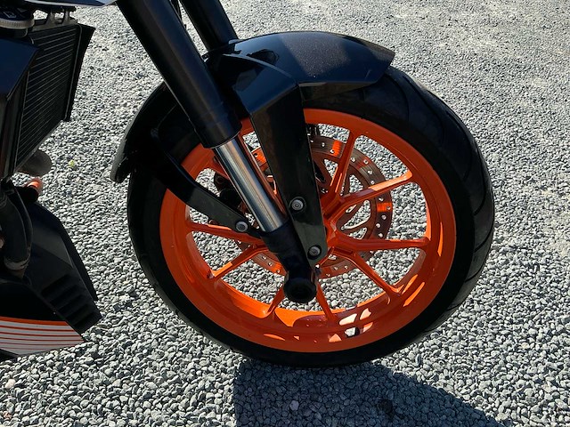 2014 ktm 390 duke - afbeelding 20 van  38