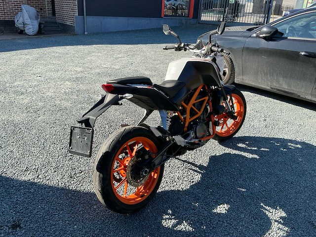 2014 ktm 390 duke - afbeelding 34 van  38