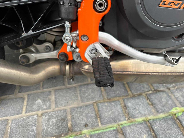 2014 ktm duke 690 - afbeelding 7 van  28