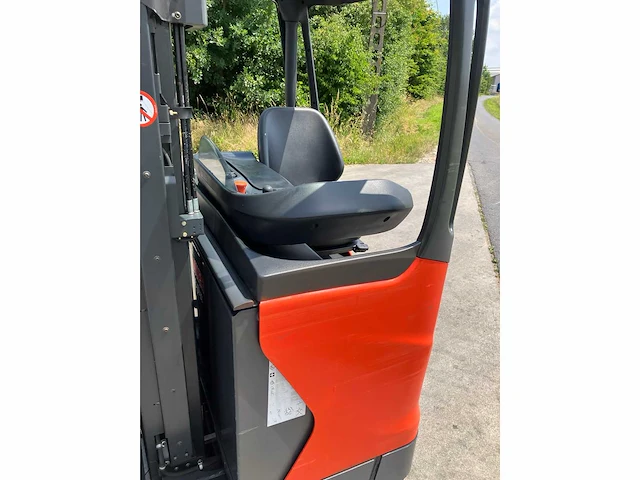 2014 linde r14 reach truck - afbeelding 11 van  41