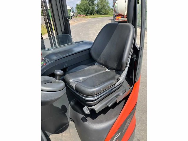 2014 linde r14 reach truck - afbeelding 14 van  41