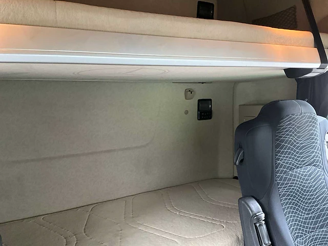 2014 mercedes-benz 963-4-a vrachtwagen - afbeelding 20 van  43