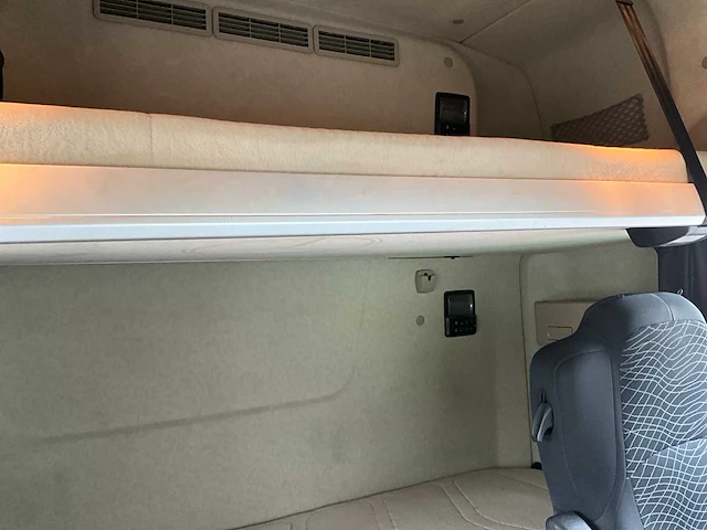 2014 mercedes-benz 963-4-a vrachtwagen - afbeelding 21 van  43