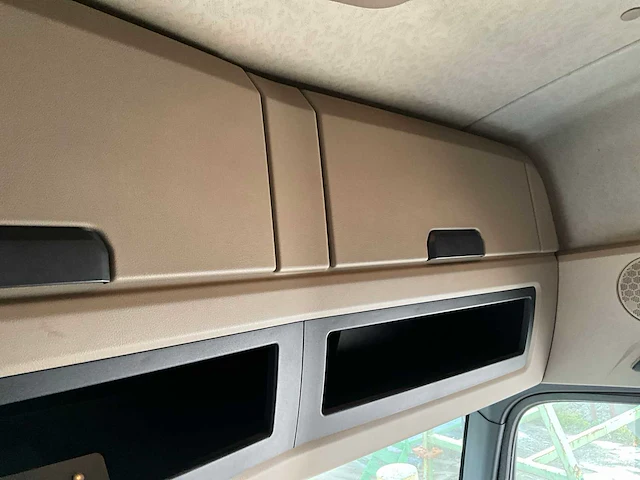 2014 mercedes-benz 963-4-a vrachtwagen - afbeelding 30 van  43